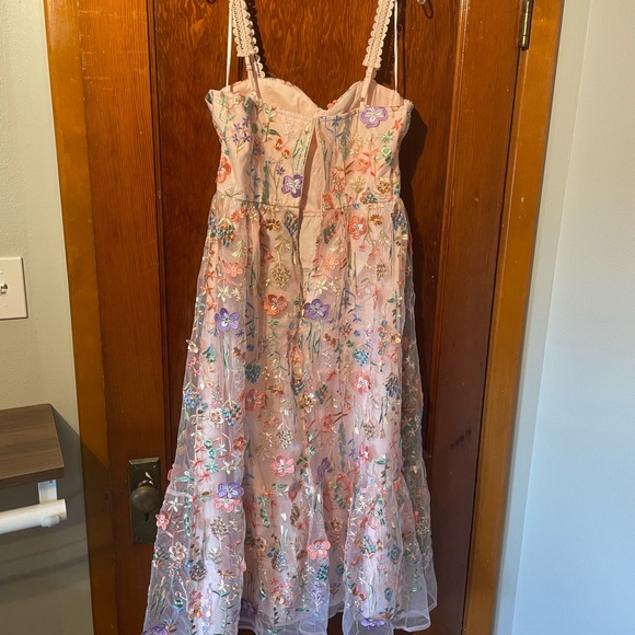 Camellia floral dress - Picture 5 of 8